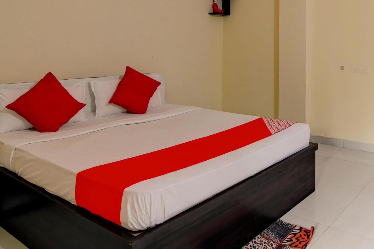 Hotel O Royal A Palace Bhubaneswar Esterno foto