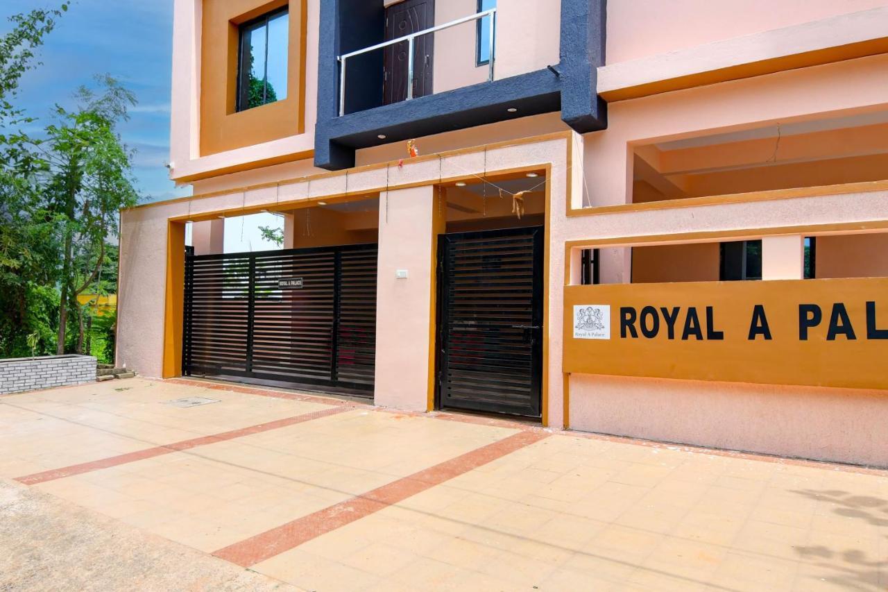 Hotel O Royal A Palace Bhubaneswar Esterno foto